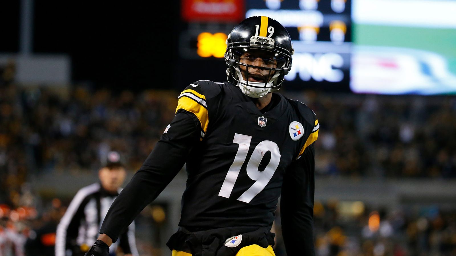 Report: JuJu Smith-Schuster Signing One-Year Deal, Taking 'Massive Paycut'  To Stay In Pittsburgh - Steelers Depot