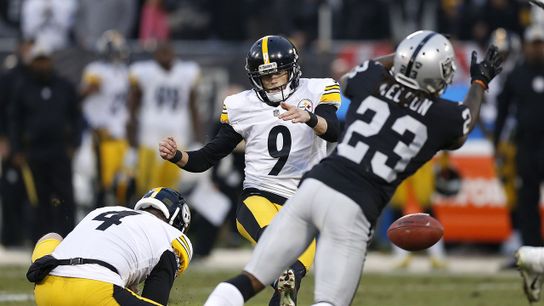 Steelers Boswell Slips versus Raiders (AP Photo/D. Ross Cameron)