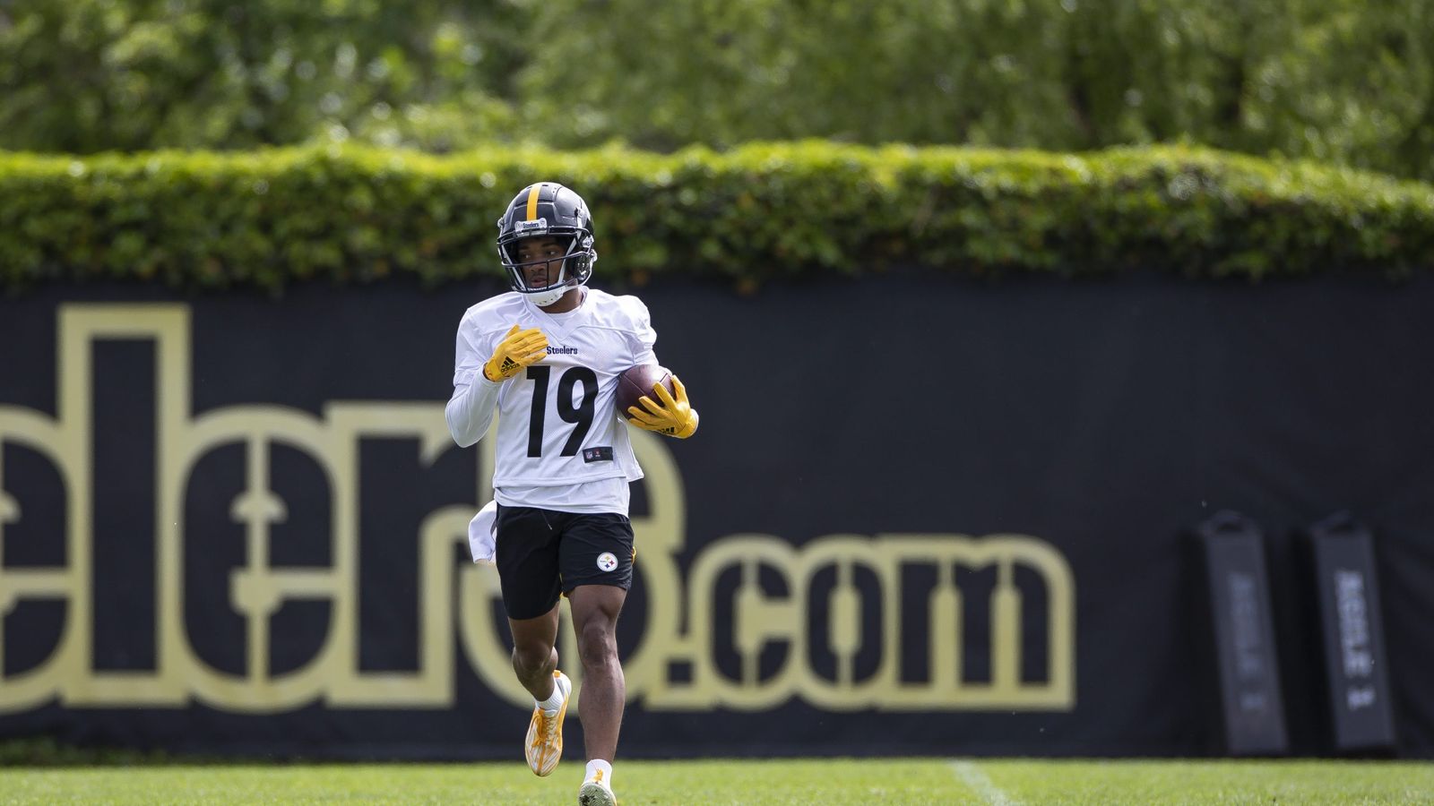 Pittsburgh Steelers wide receiver Calvin Austin III (19) fields a punt  during the first half of an NFL preseason football game against the Atlanta  Falcons, Thursday, Aug. 24, 2023, in Atlanta. The