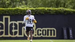 Steelers' Rookie 4th Rounder Calvin Austin III: "I'm not trying to be anything besides who I've always been." (Steelers News)