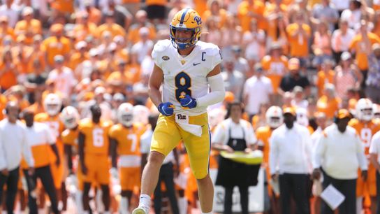 steelers, oddsmakers, Kenny Pickett, 2022