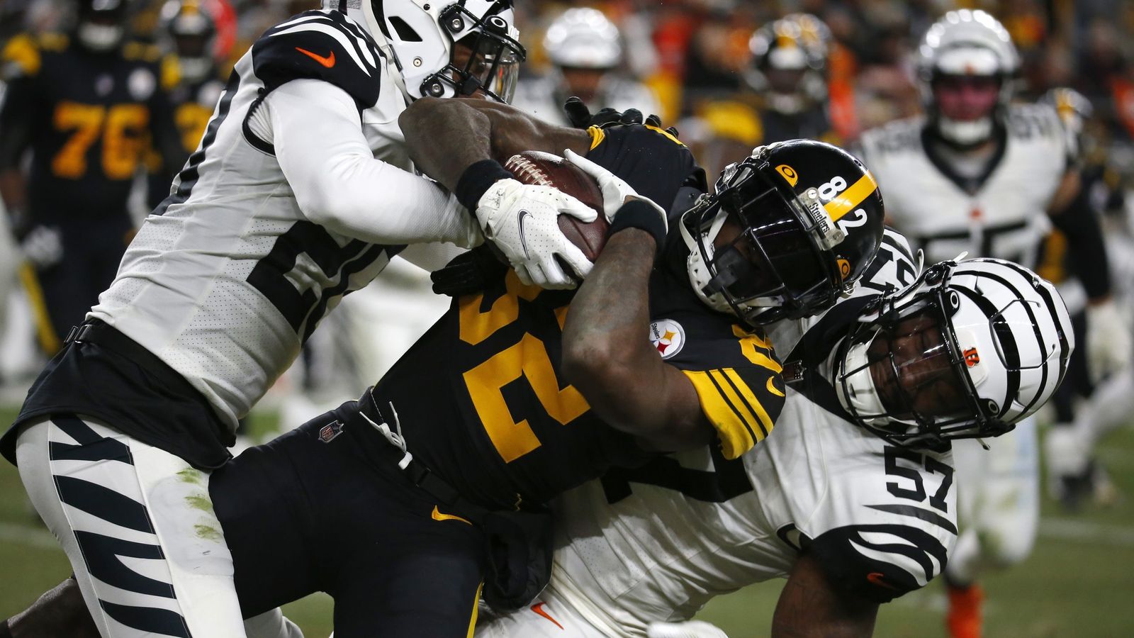 Steelers Offense 'Likes to Do the Same Plays Over and Over' According to  Bengals' Germaine Pratt After Week 11 Loss