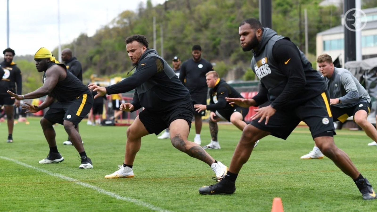 New FB Kendrick Green Destroying LBs at Steelers Training Camp