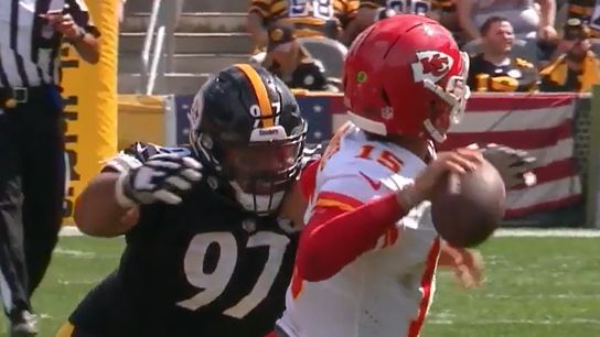 Chiefs Hit With COVID-19 Ahead of Game vs. Steelers (Steelers News)