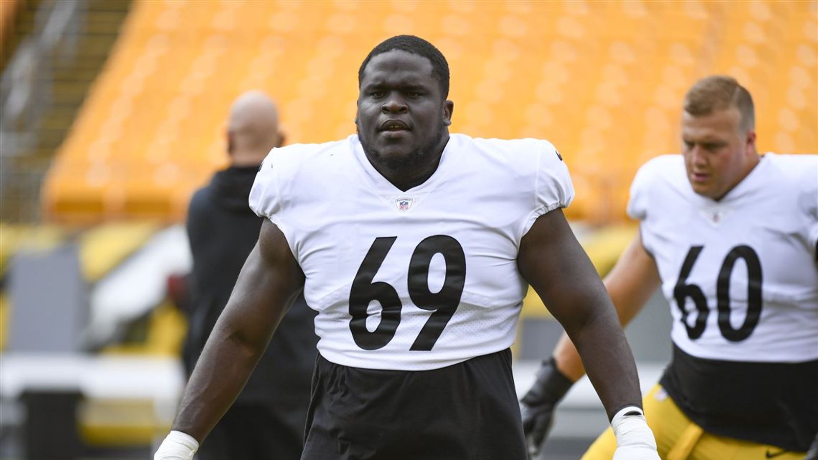 Steelers trade guard Kevin Dotson to LA