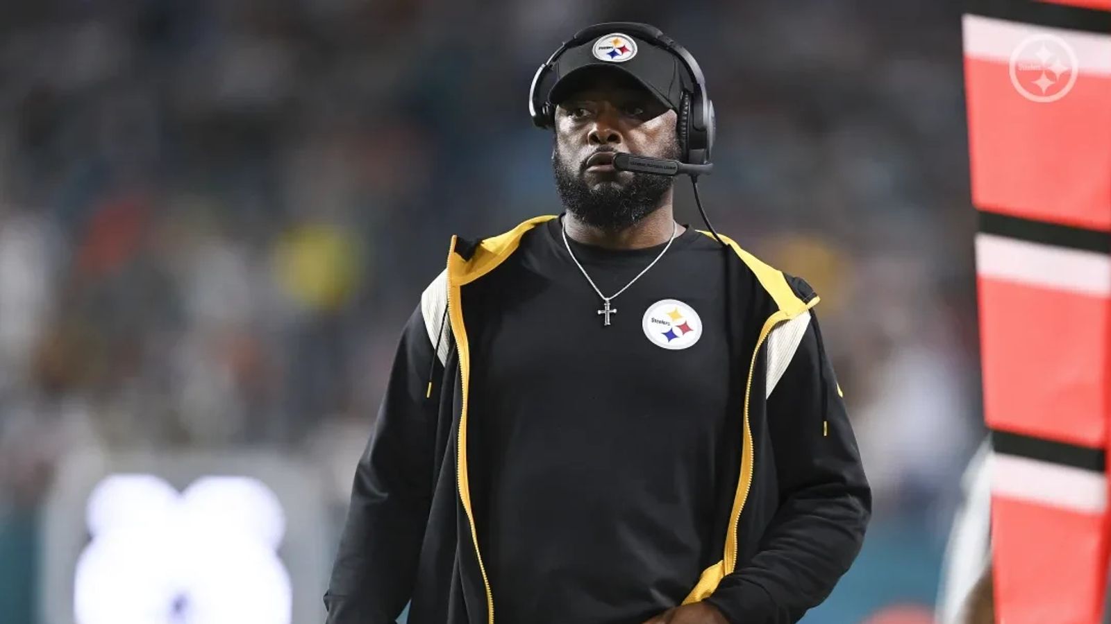 Offensive coordinator Matt Canada of the Pittsburgh Steelers looks on  News Photo - Getty Images