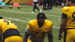 Steelers Activate RB Anthony McFarland; Place DT Carlos Davis on Reserved/Injured List (Injury News)