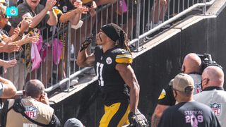 Steelers' Chase Claypool to Social Media Haters: "...you can tell all of your friends you just got your butt beat by a TikTok’er." (Chase Claypool News)