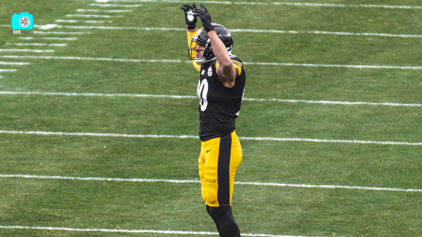 Steelers' Patrick Peterson And Bryant McFadden Astounded By Two Young  Defenders: They Look Like Some Vets Going Against Rookies