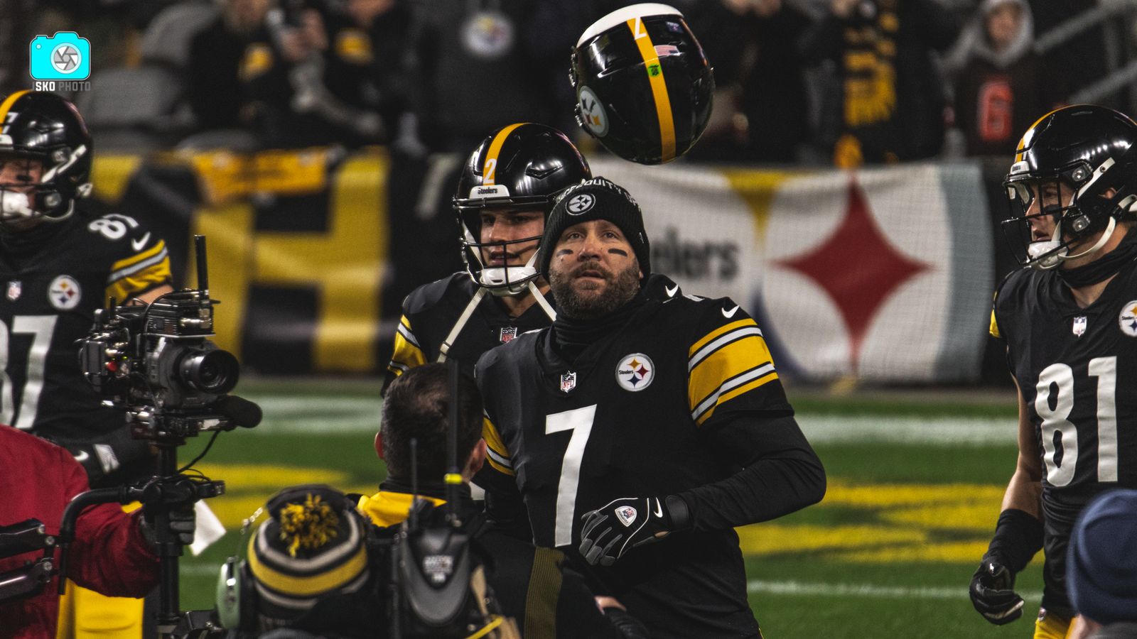 Steelers' Pickett began his rookie season avoiding spotlight