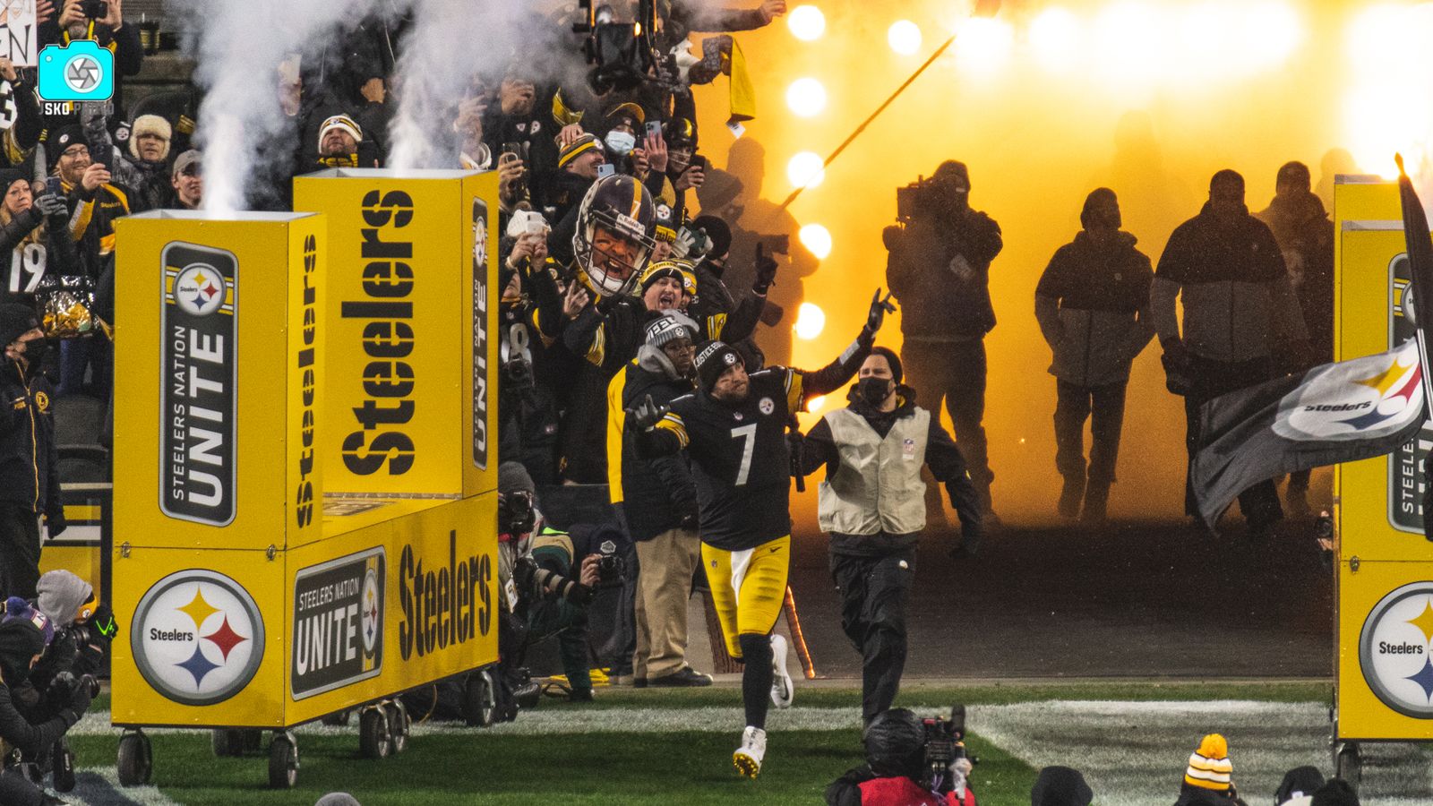 One Last Time: Ben Roethlisberger Victorious In Final Game At Heinz Field -  CBS Pittsburgh