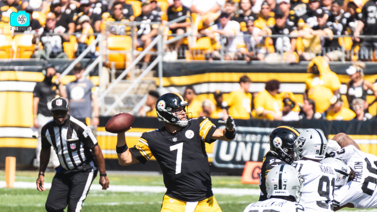 It probably doesn't matter how well Ben Roethlisberger gets along