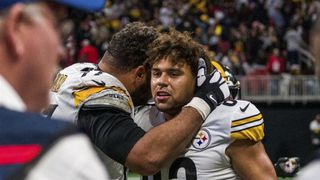 Steelers' QB1 Kenny Pickett Fulfills Pregame Desire With Emotions Running Sky High In Atlanta (Steelers News)