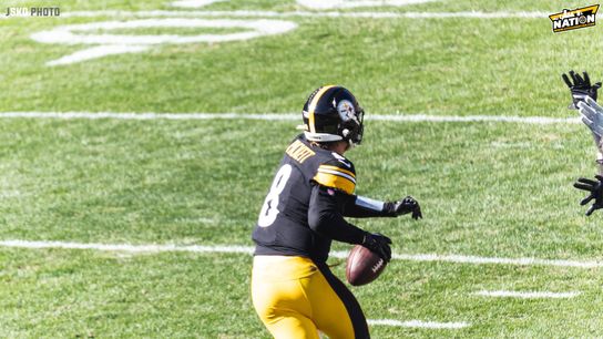 Despite Win Concerns Continues To Mount For Steelers Rookie QB1 Kenny Pickett After Another Pedestrian Outing (Steelers News)