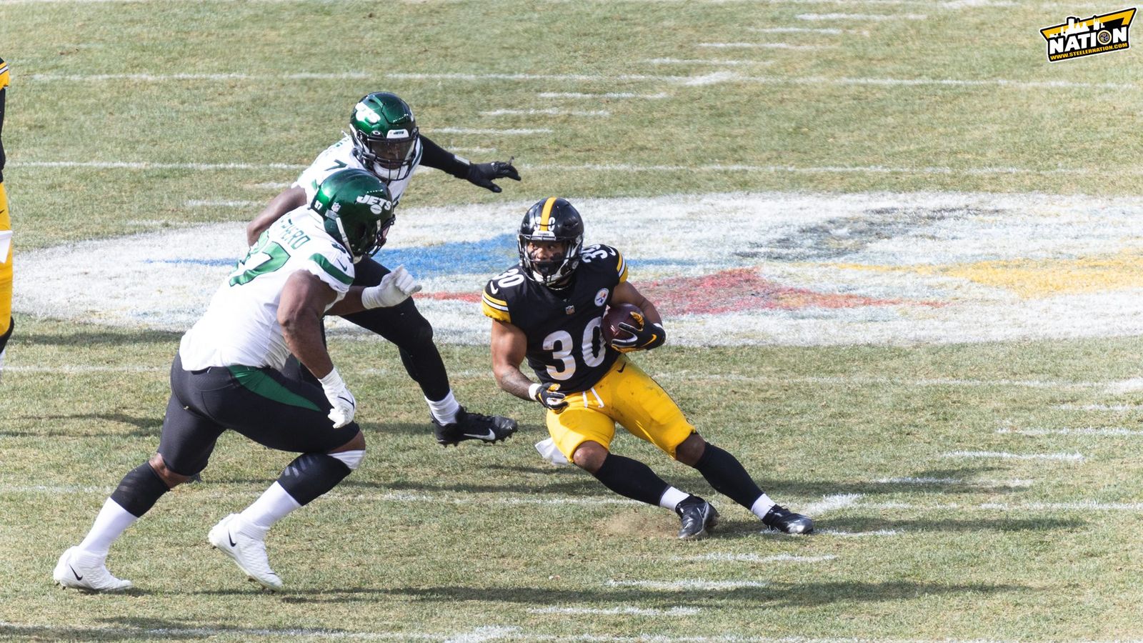 Steelers' Jaylen Warren Gets Some Revenge As He Flexes On Elandon Roberts  After A Savage Backs-On-Backers Drill