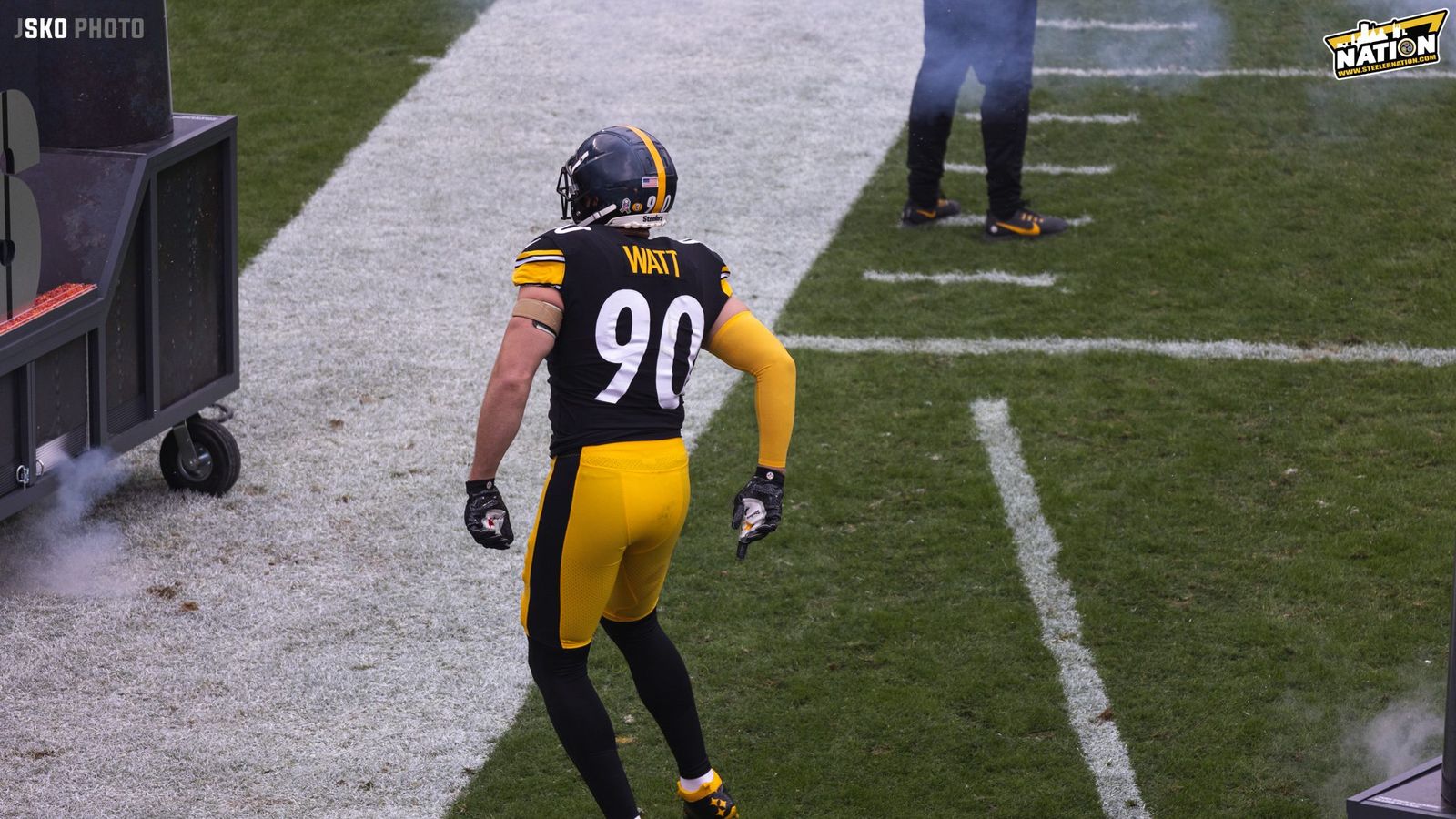 Steelers LB T.J. Watt Not Ruling Out Return Against Eagles 