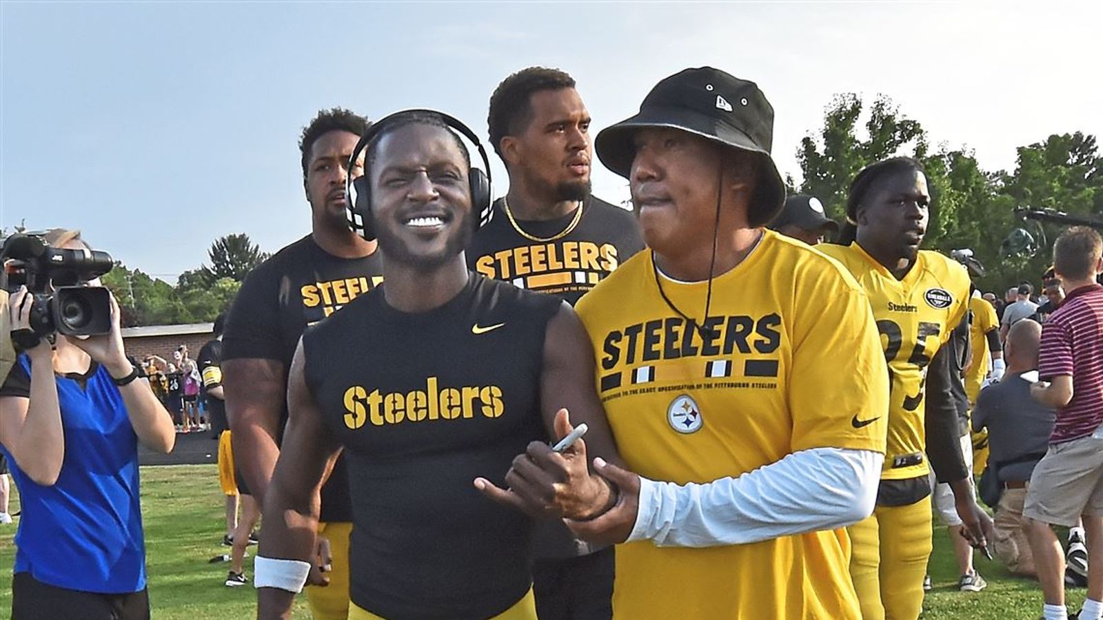 Antonio Brown v Hines Ward: Who's the all-time best Steelers receiver?