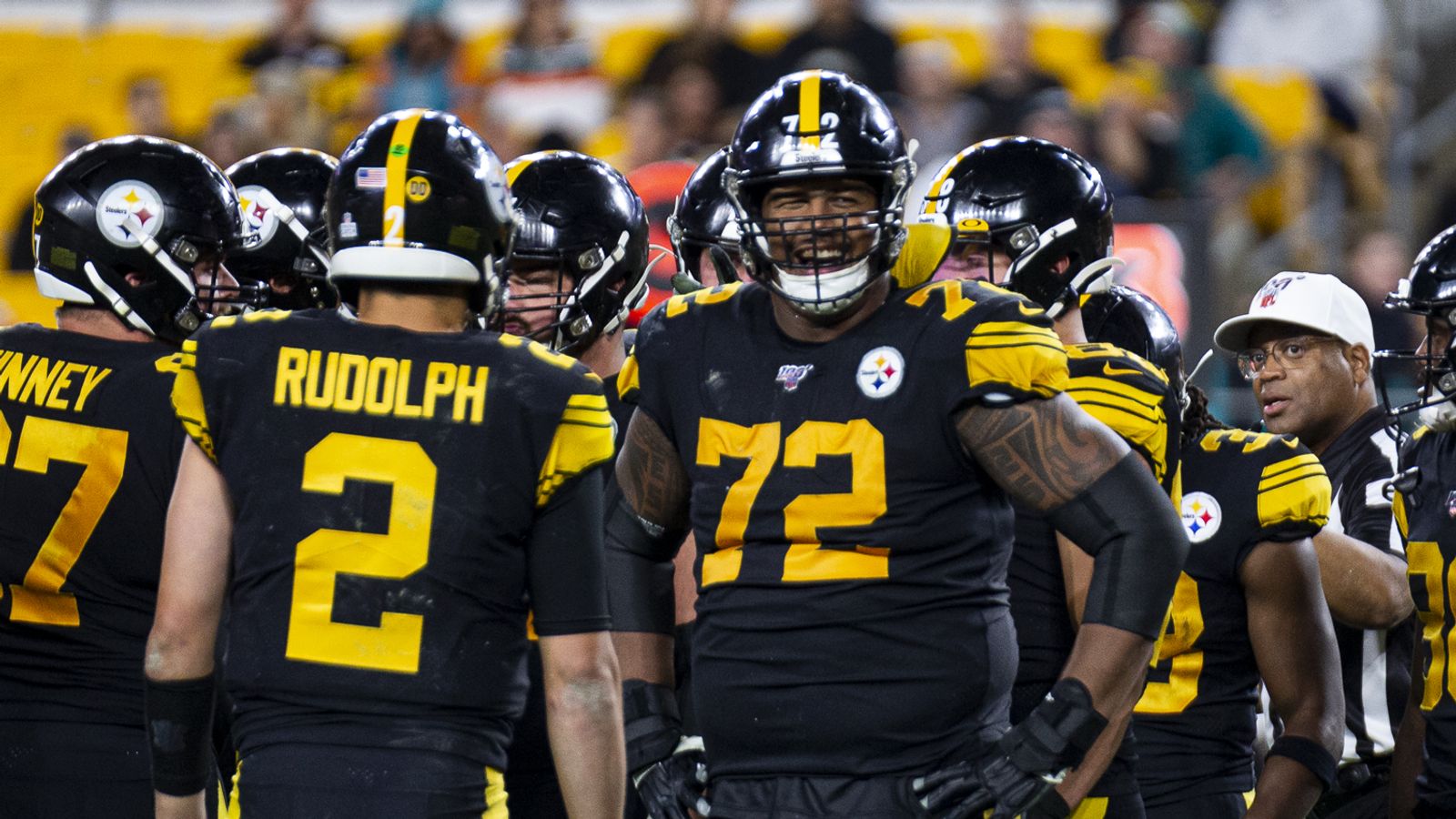 Pittsburgh Steelers offensive tackle Zach Banner (72) on the