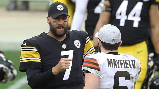 Steelers quarterback Ben Roethlisberger greets Browns quarterback Baker Mayfield