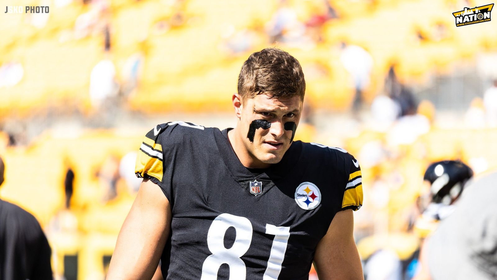 Pittsburgh Steelers bringing back big framed tight end Zach Gentry