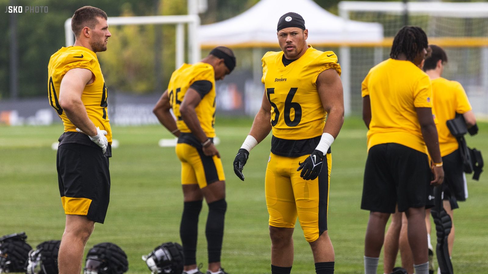 Steelers Elevate Ex-Broncos Linebacker Derrek Tuszka