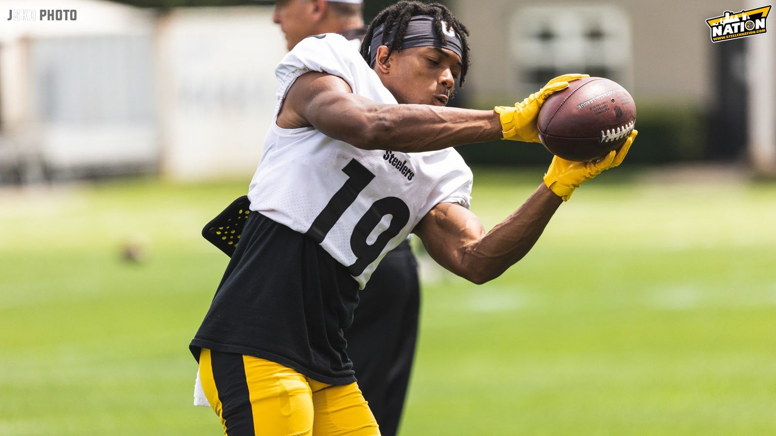 Steelers camp: Rookie WRs George Pickens, Calvin Austin III