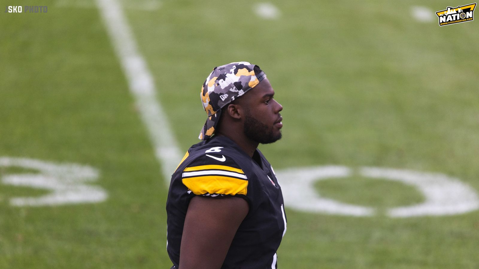 Pittsburgh Steelers punter Pressley Harvin III comes onto the