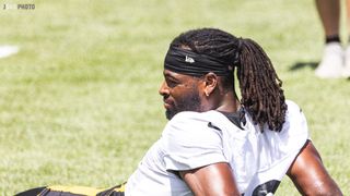 Steelers RB Najee Harris' Trade Speculation Prompts Searing Support For Moving On From Former 1st Round Pick (Steelers News). Photo by Jordan Schofield / SteelerNation (Twitter / X: @JSKO_PHOTO)