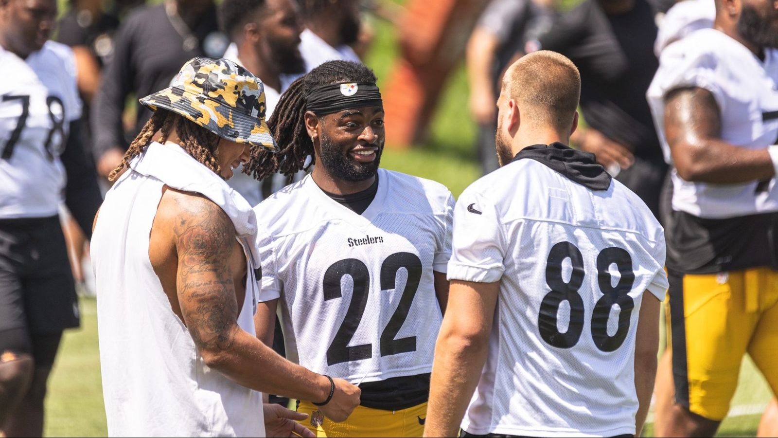 ESPN ranks the Steelers 2023 roster worst among AFC North teams