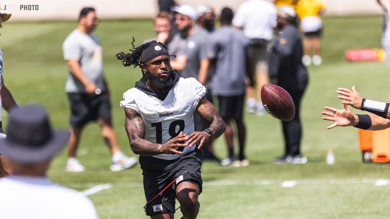 Steelers' Diontae Johnson back at training camp after injury scare