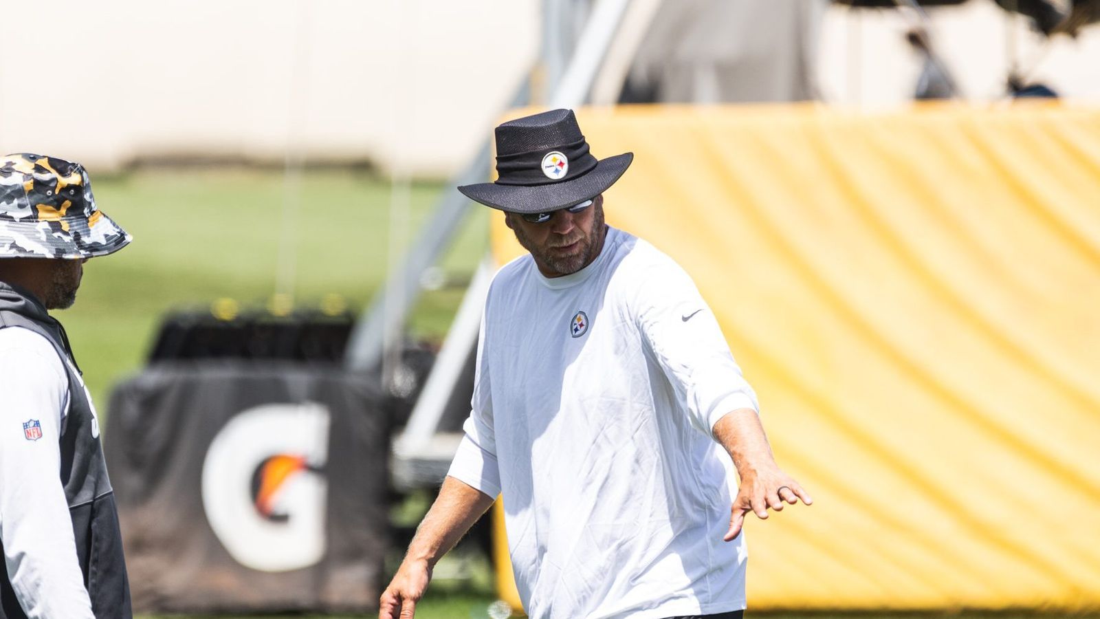 Steelers can't be serious if they give Matt Canada another shot as OC