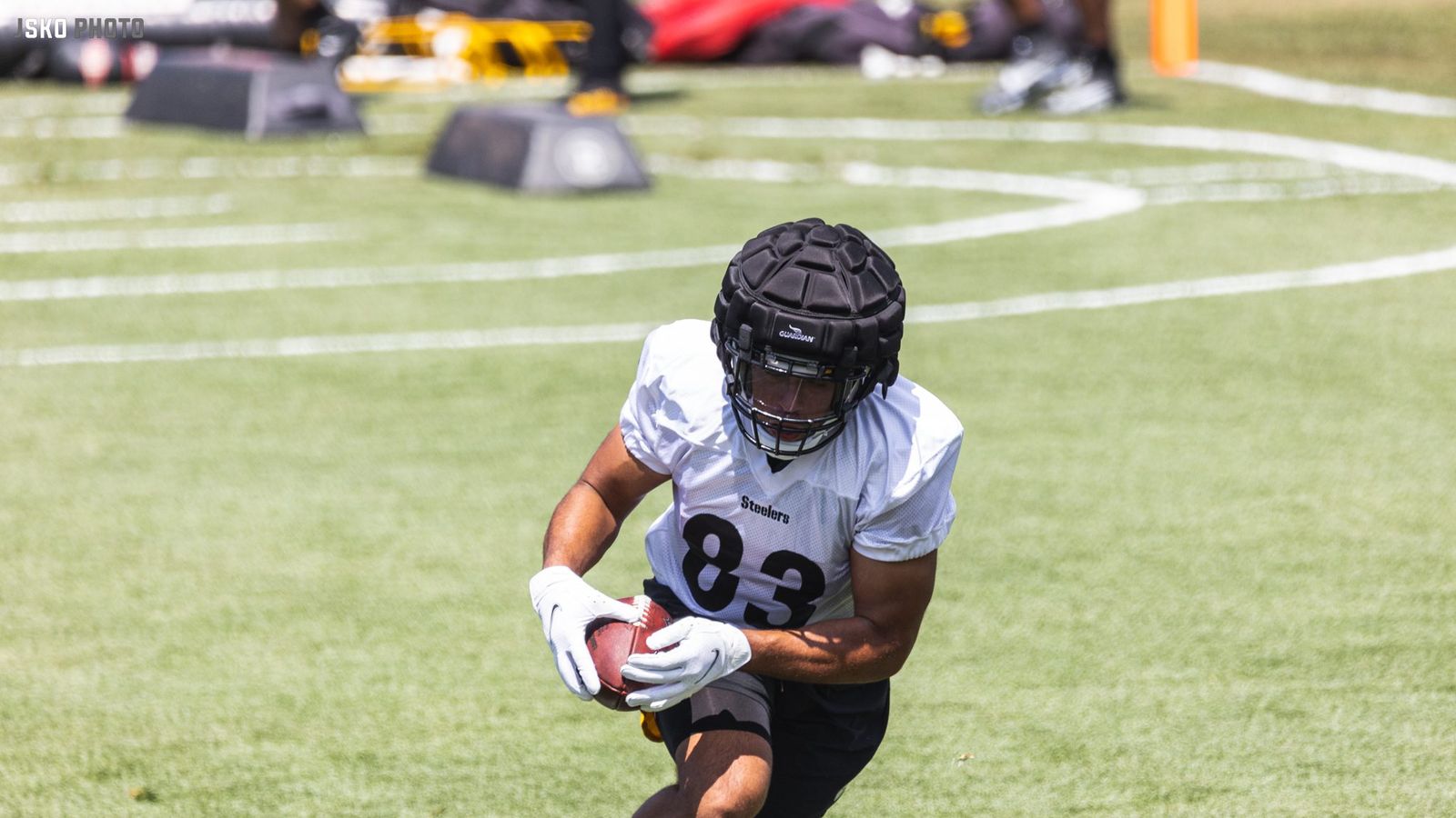 ESPN, Steelers Insider Tout TE Connor Heyward As Surprise Standout From  2022 Off-Season