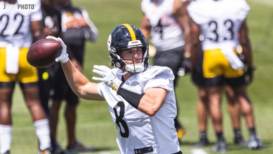 Steelers' Kenny Pickett Gets Huge Praise From 2-Time Super Bowl Winning Quarterback Phil Simms (Steelers News)