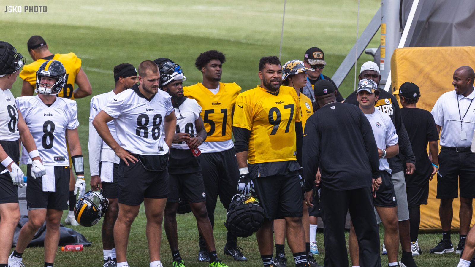 Minkah Fitzapatrick, Chase Claypool fight at Pittsburgh Steelers practice