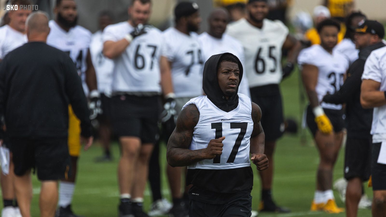 NFL Fit: Pittsburgh Steelers Offseason Training - Men's Journal