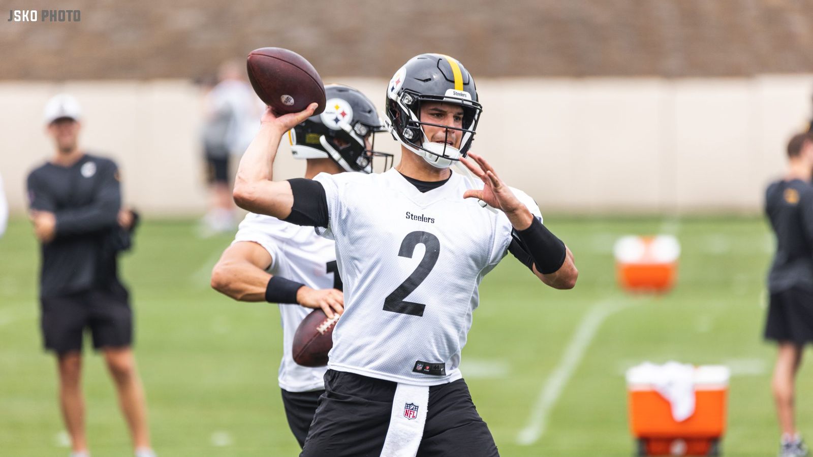 Steelers QB Pickett clears concussion protocol, will start