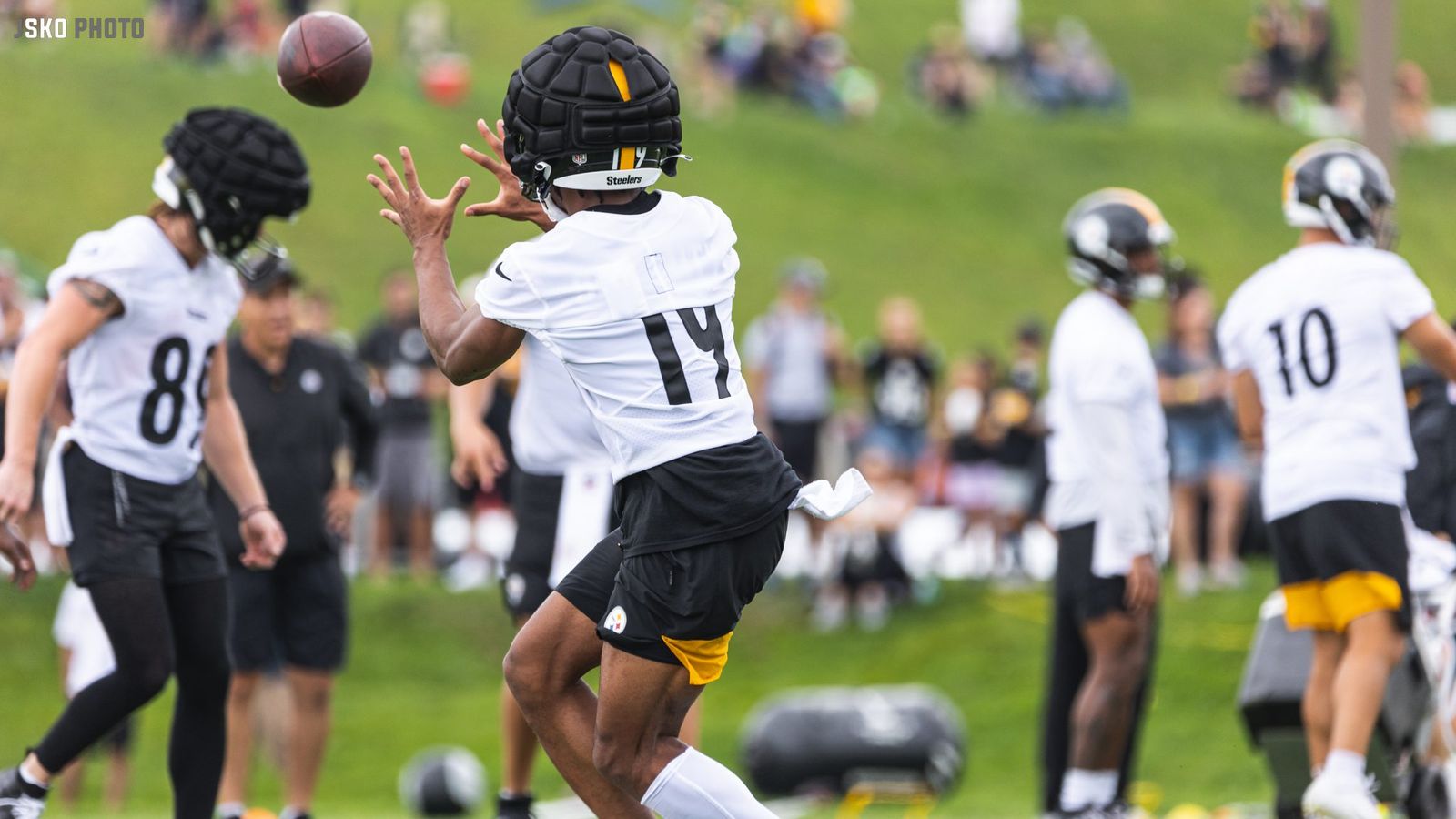 Steelers' Calvin Austin III explains why he's a 'true receiver'