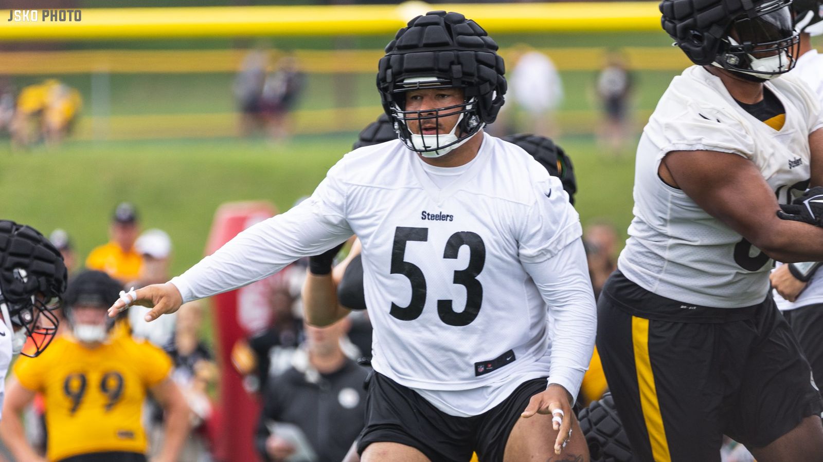 PITTSBURGH, PA - SEPTEMBER 26: Pittsburgh Steelers center Kendrick Green  (53) looks on during the ga