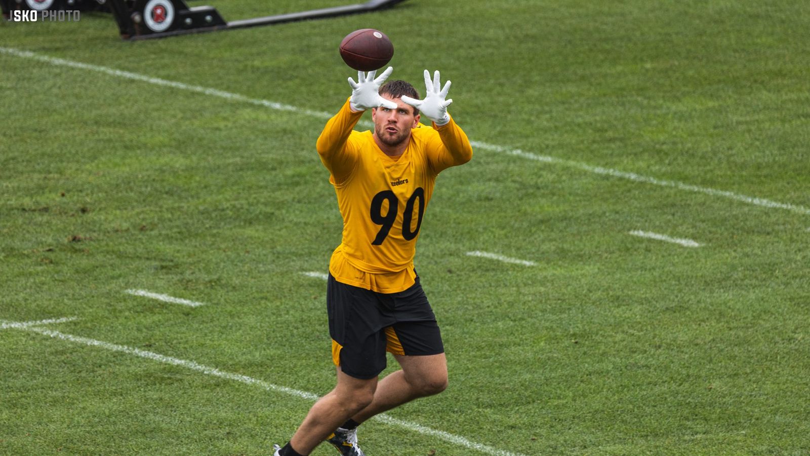 Reigning Defensive Player of the Year T.J. Watt tears pectoral muscle in  Week 1 opener