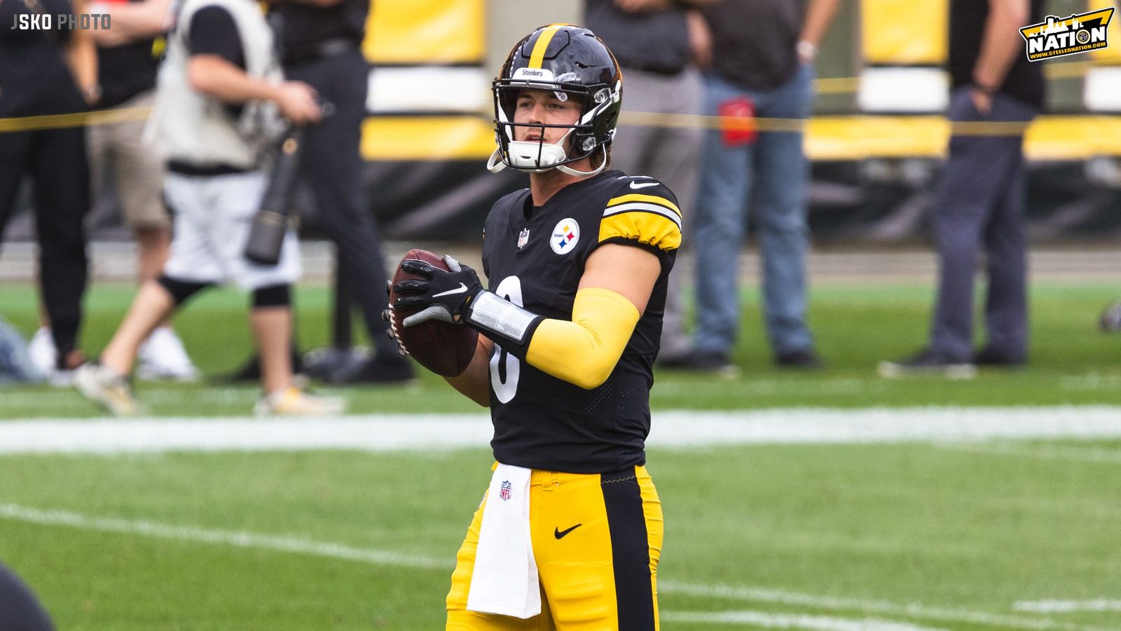 Steelers QB1 Kenny Pickett Blasted With A Feeble Comparison To