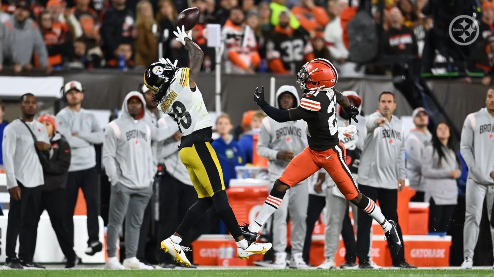 Browns beat Steelers on 'Thursday Night Football', 29-17