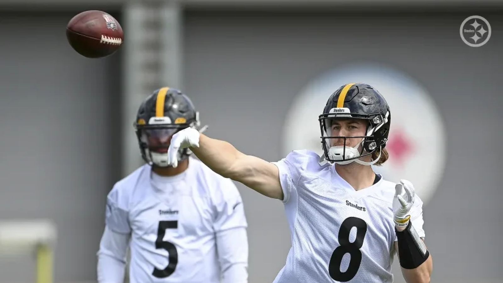 Adam Schefter Believes Kenny Pickett Starts For Steelers During Rookie Year  - Steelers Depot