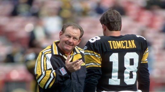 Former Steelers OC Chan Gailey Thinks It's Best for 1st Round QB's like Kenny Pickett to Sit a Year (Steelers News)