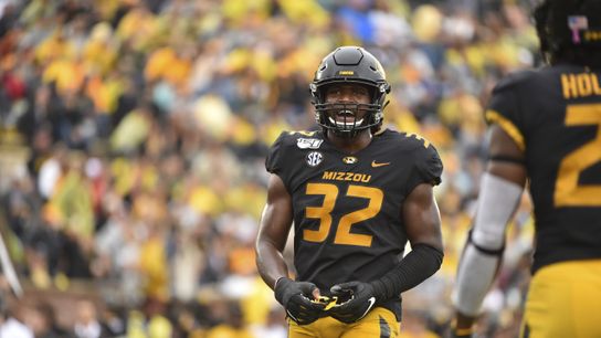 NFL Mock Draft Has Steelers Selecting LB at 24 (Draft News)