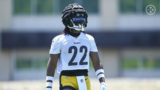 Mike Tomlin and Steelers Teammates Continuing to Give Najee Harris the Confidence he Needs to be the Bona Fide Leader in 2022 (Najee Harris News)