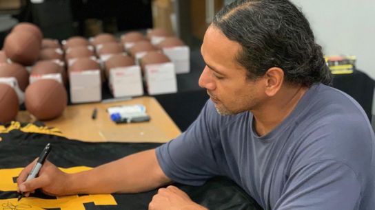 Troy Polamalu Autographed Color Rush Jersey Giveaway! (Giveaways)