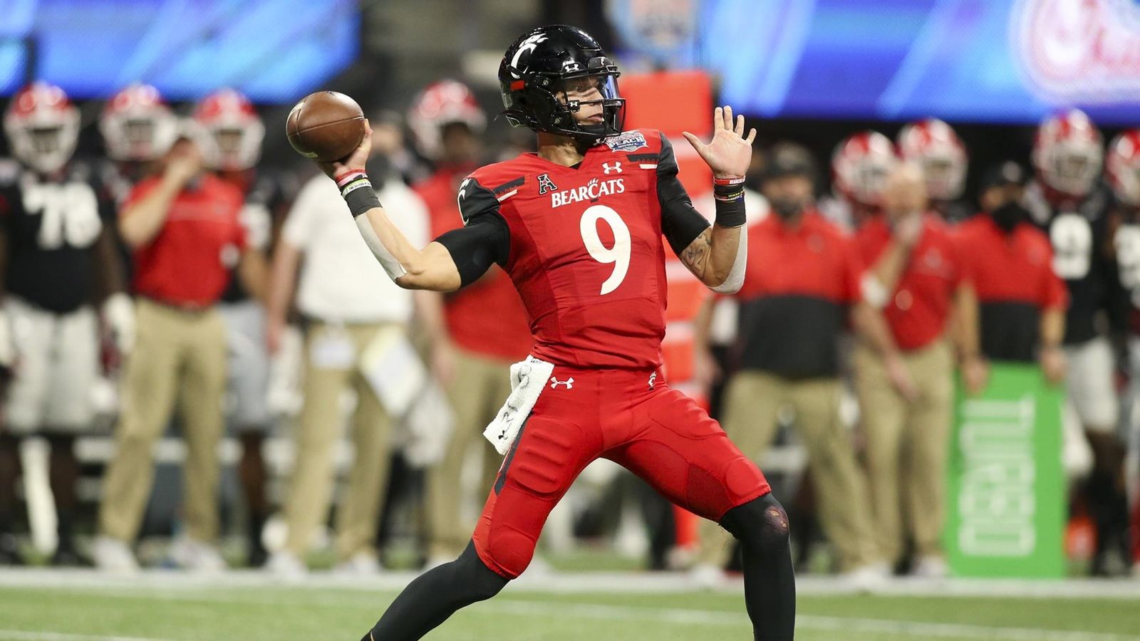 Cincinnati QB Desmond Ridder runs 40-yard dash