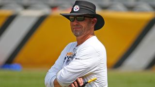 Pittsburgh Steelers Offensive Coordinator Matt Canada Feuds With Former O-Line Coach (Matt Canada). Photo by SportingNews.com