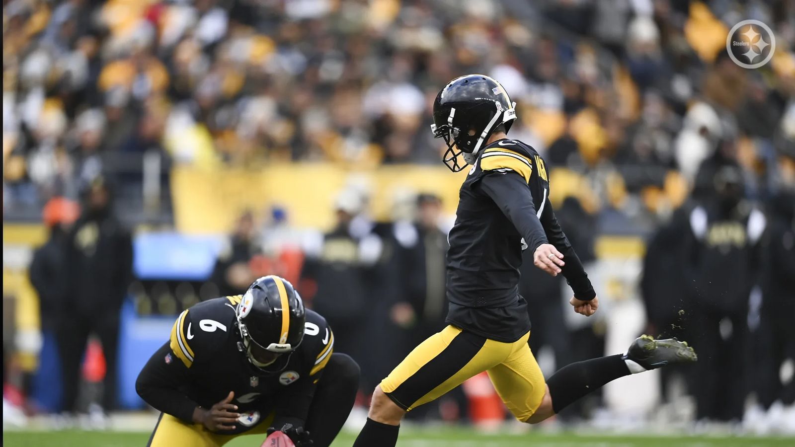 Steelers sign kicker Matthew Wright with Boswell still hurting 