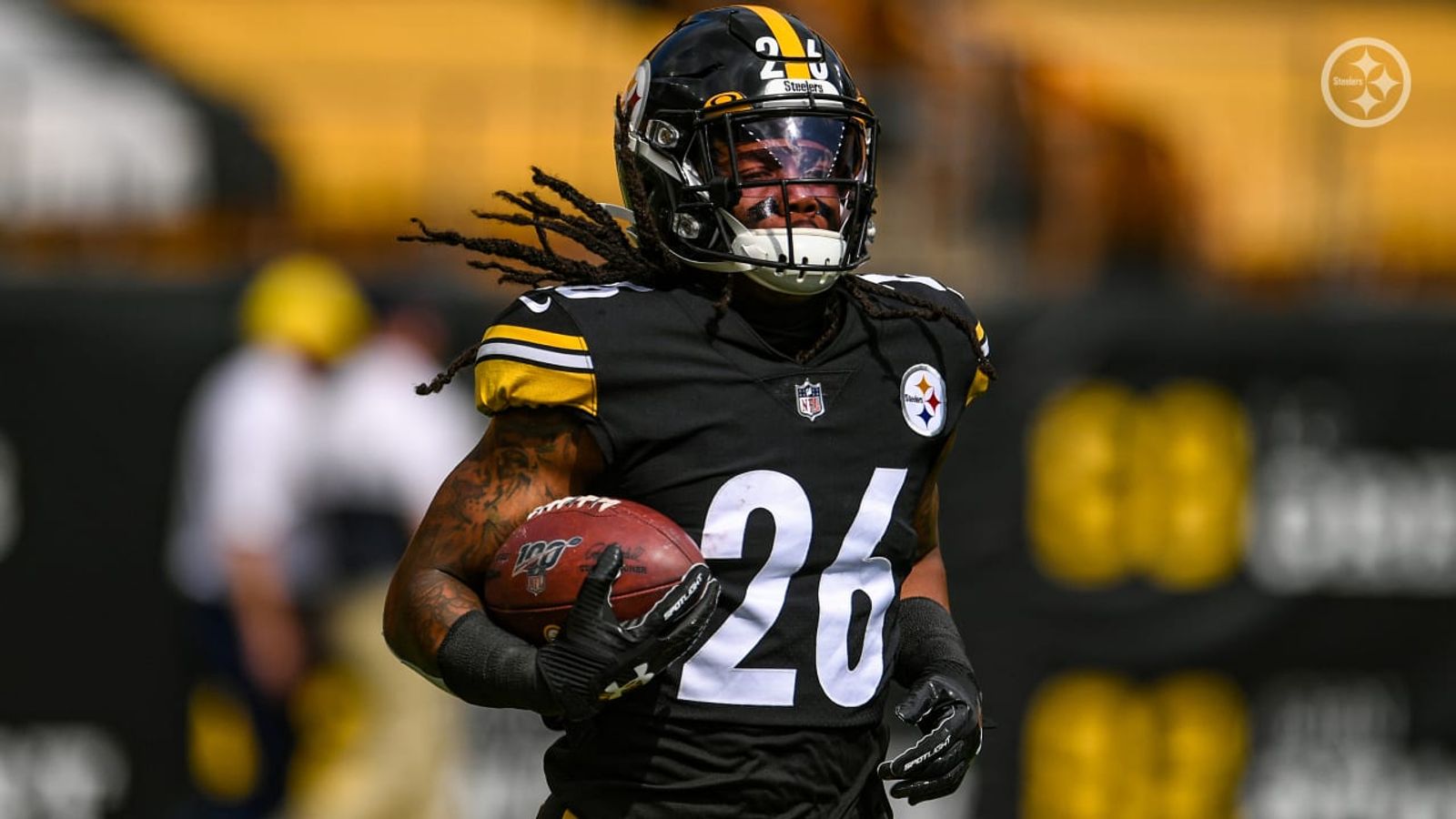 Steelers give RB McFarland one more chance